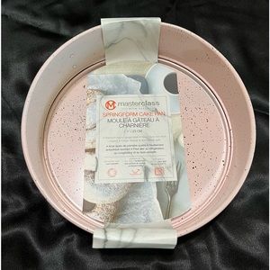 NWT Masterclass Premium Bakeware 9” Springform Cake Pan